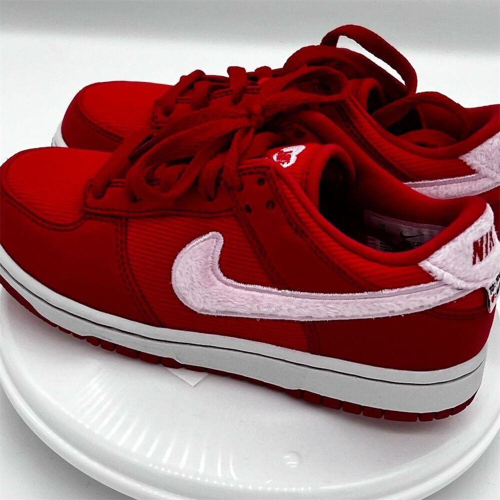 Nike Dunk Low Kids 1Y Valentine's Day Red/White Sneakers